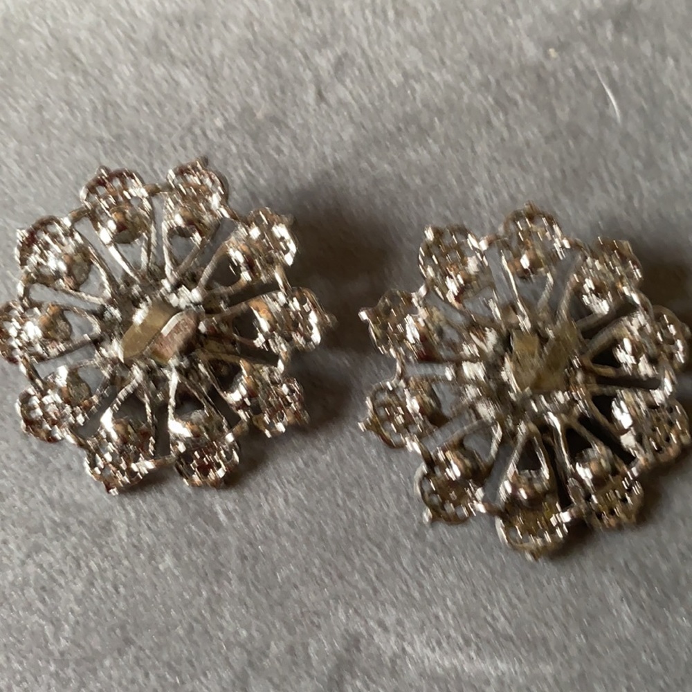 Silver Rhinestone Shoe Clips - Picture 4 of 5